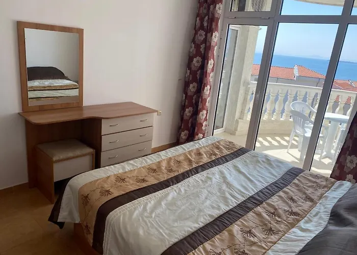 Sea Views, 1 Bedroom At Lazur 2 Apartment